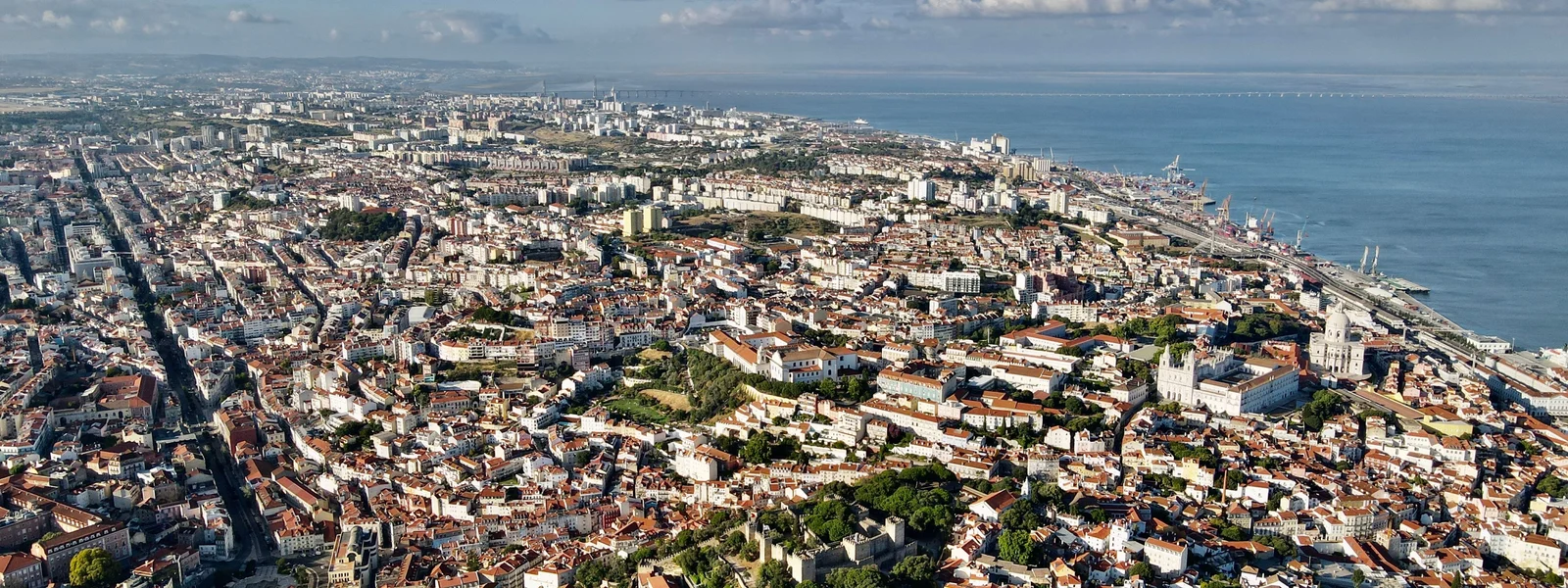Portugal Digital Nomad eSIM: One Month Connected (2026)